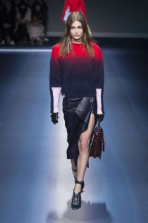 Versace Fall-Winter 2017 Milan Womenswear Catwalks-010